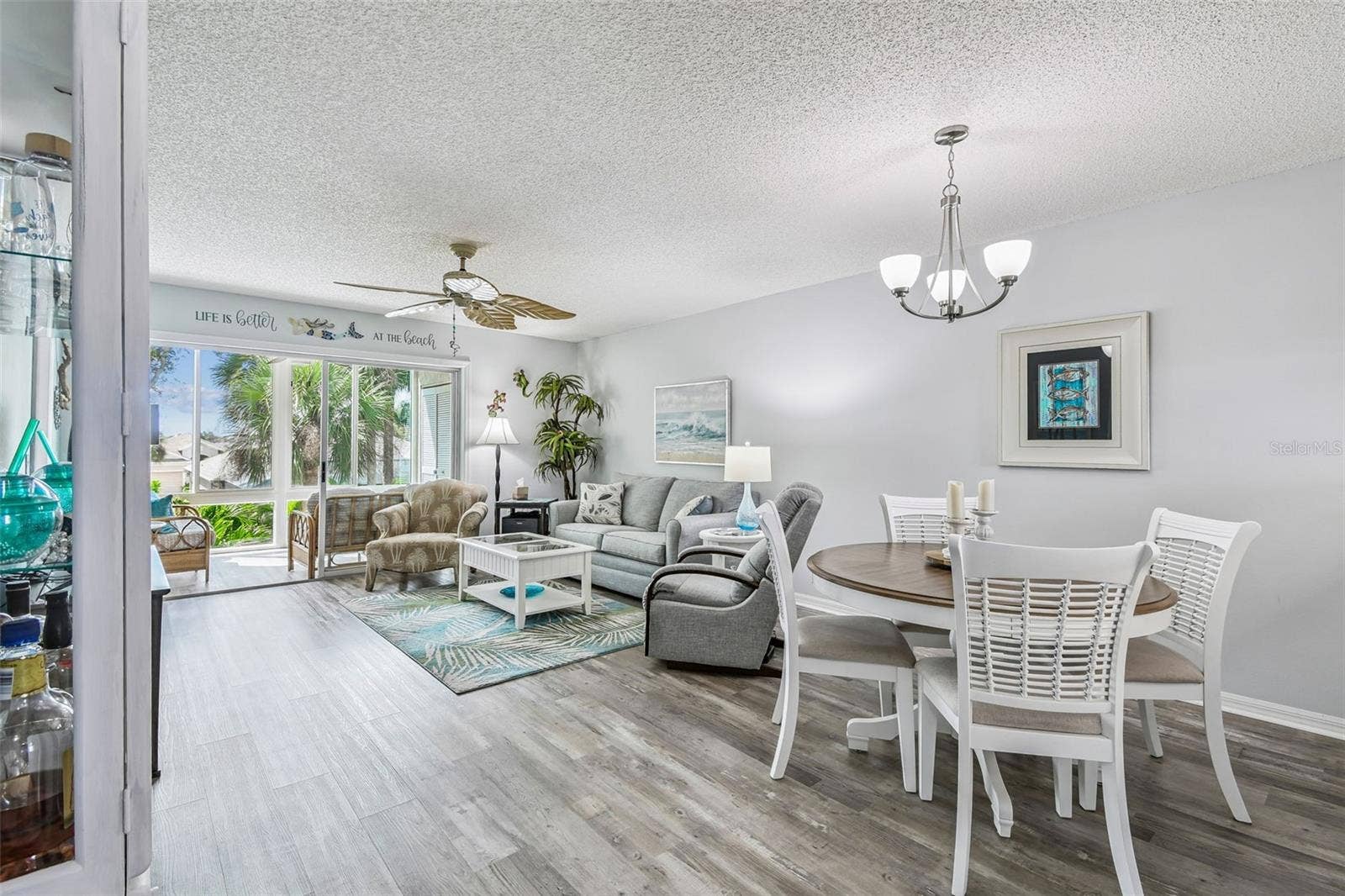 7301 29TH AVE DR W, #202, Bradenton, FL 34209