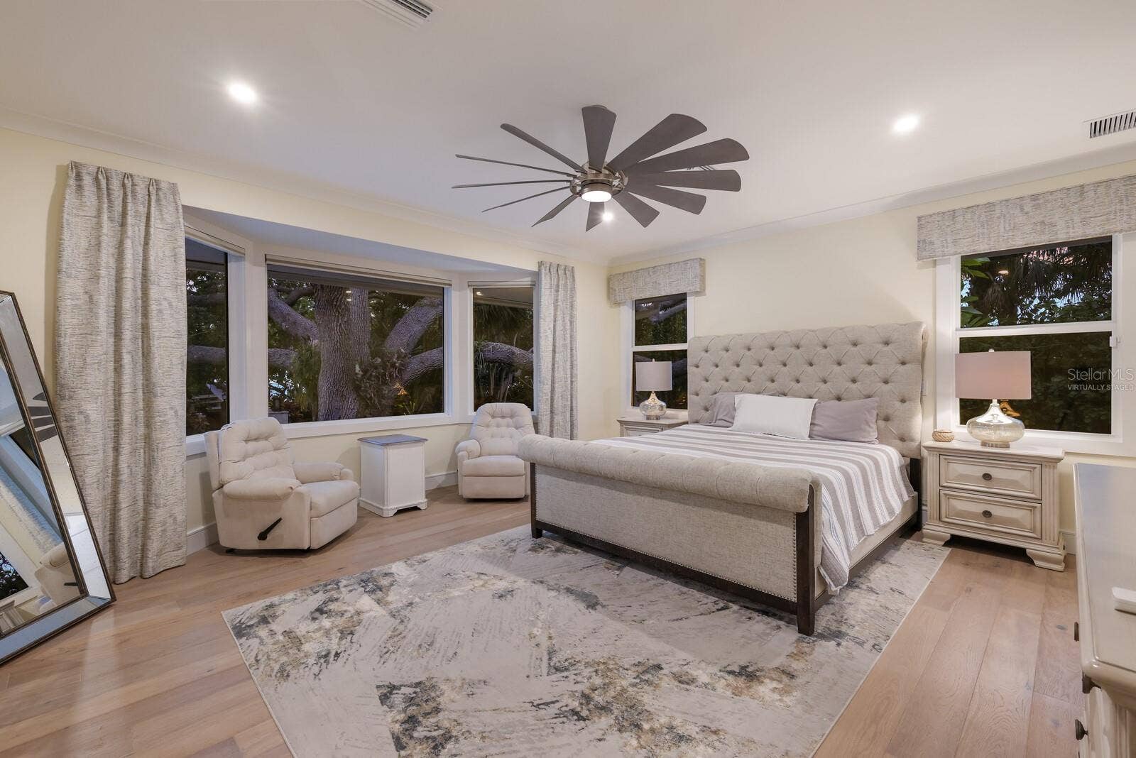 1253 N BASIN LANE, Sarasota, FL 34242 Virtually Staged