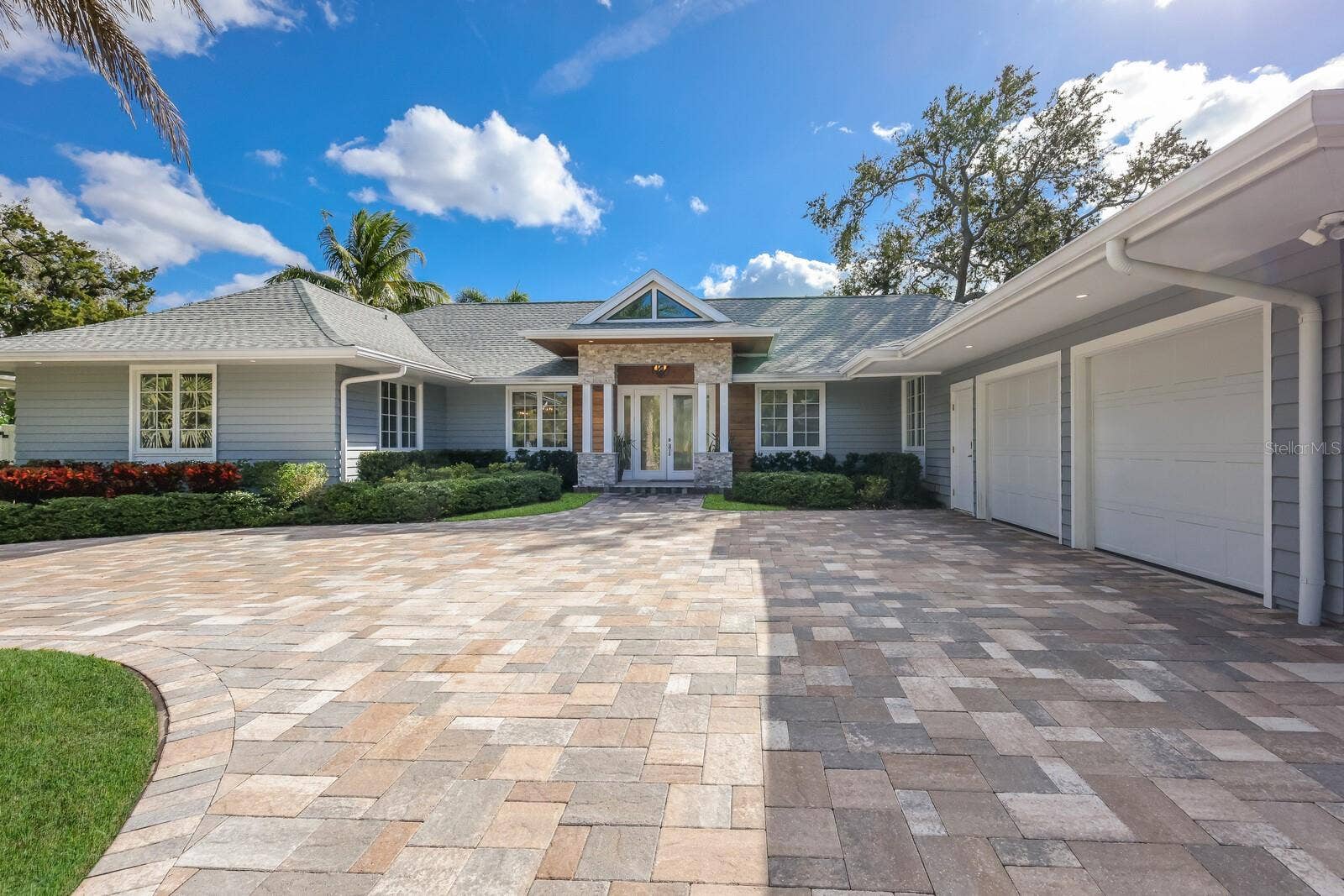 1253 N BASIN LANE, Sarasota, FL 34242 1253 N BASIN LANE, Sarasota, FL 34242