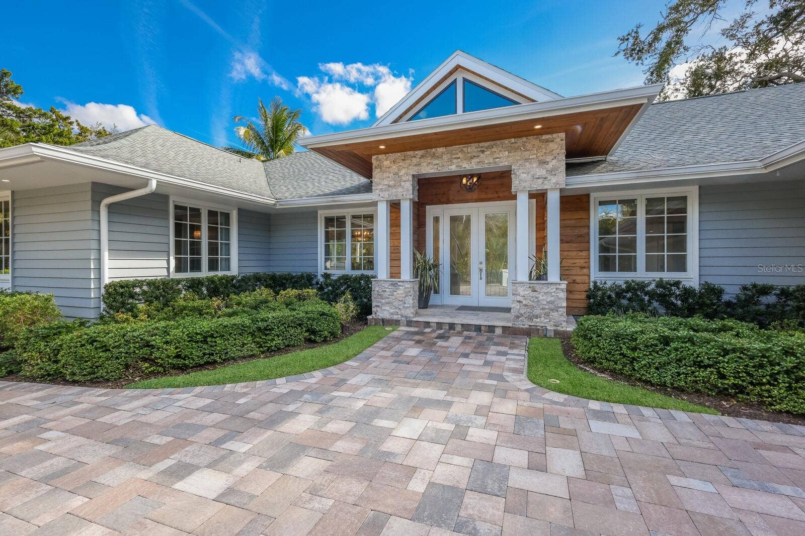 1253 N BASIN LANE, Sarasota, FL 34242 1253 N BASIN LANE, Sarasota, FL 34242