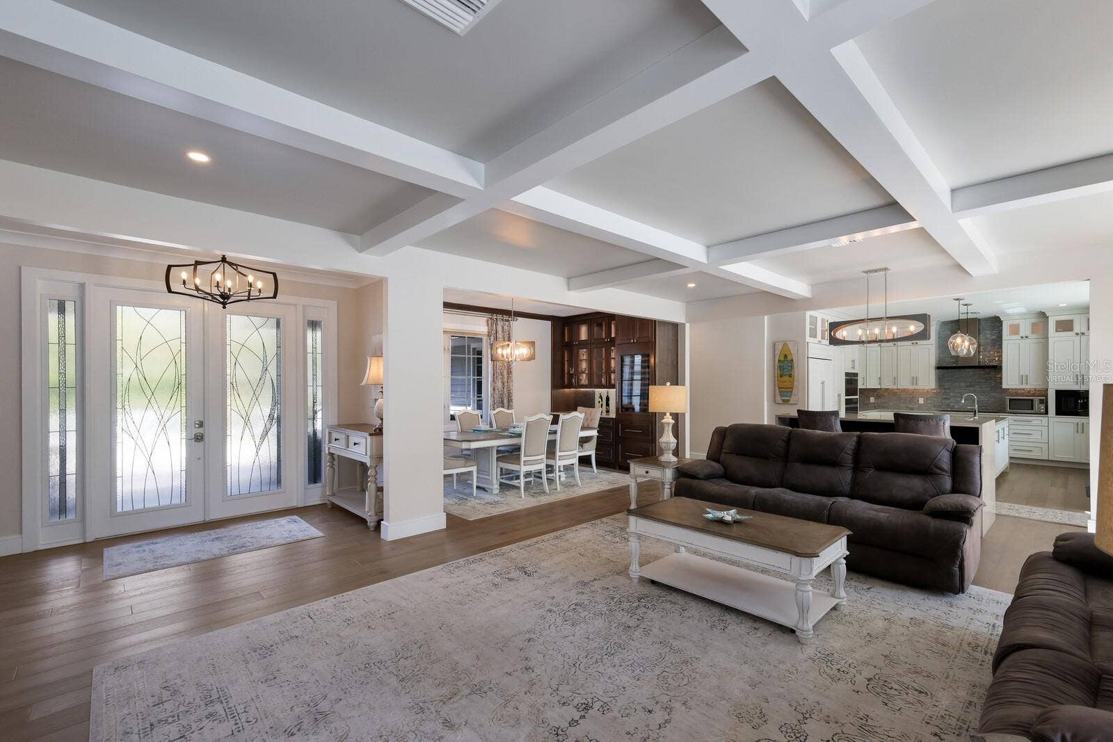 1253 N BASIN LANE, Sarasota, FL 34242 Virtually Staged