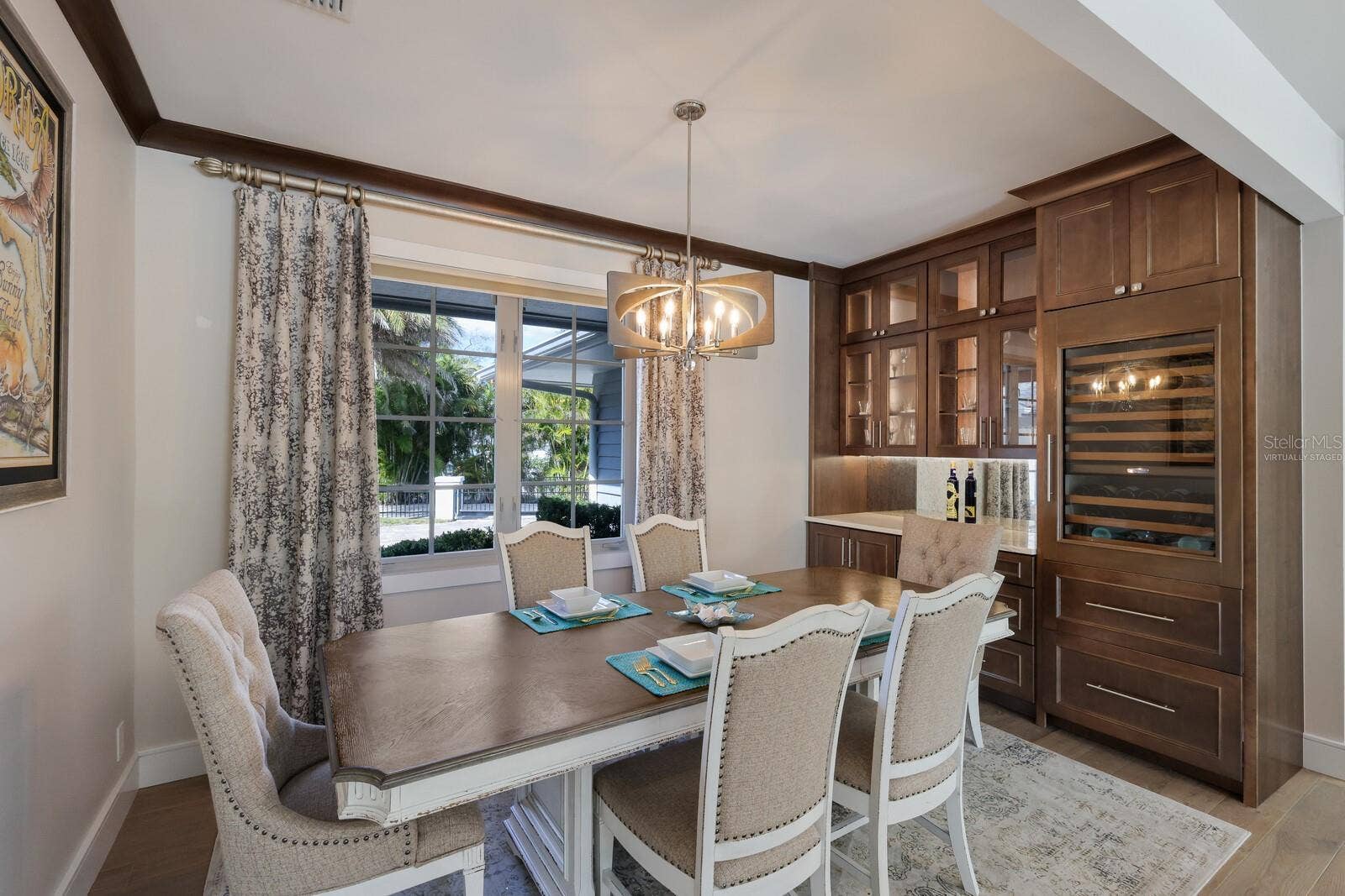 1253 N BASIN LANE, Sarasota, FL 34242 Virtually Staged