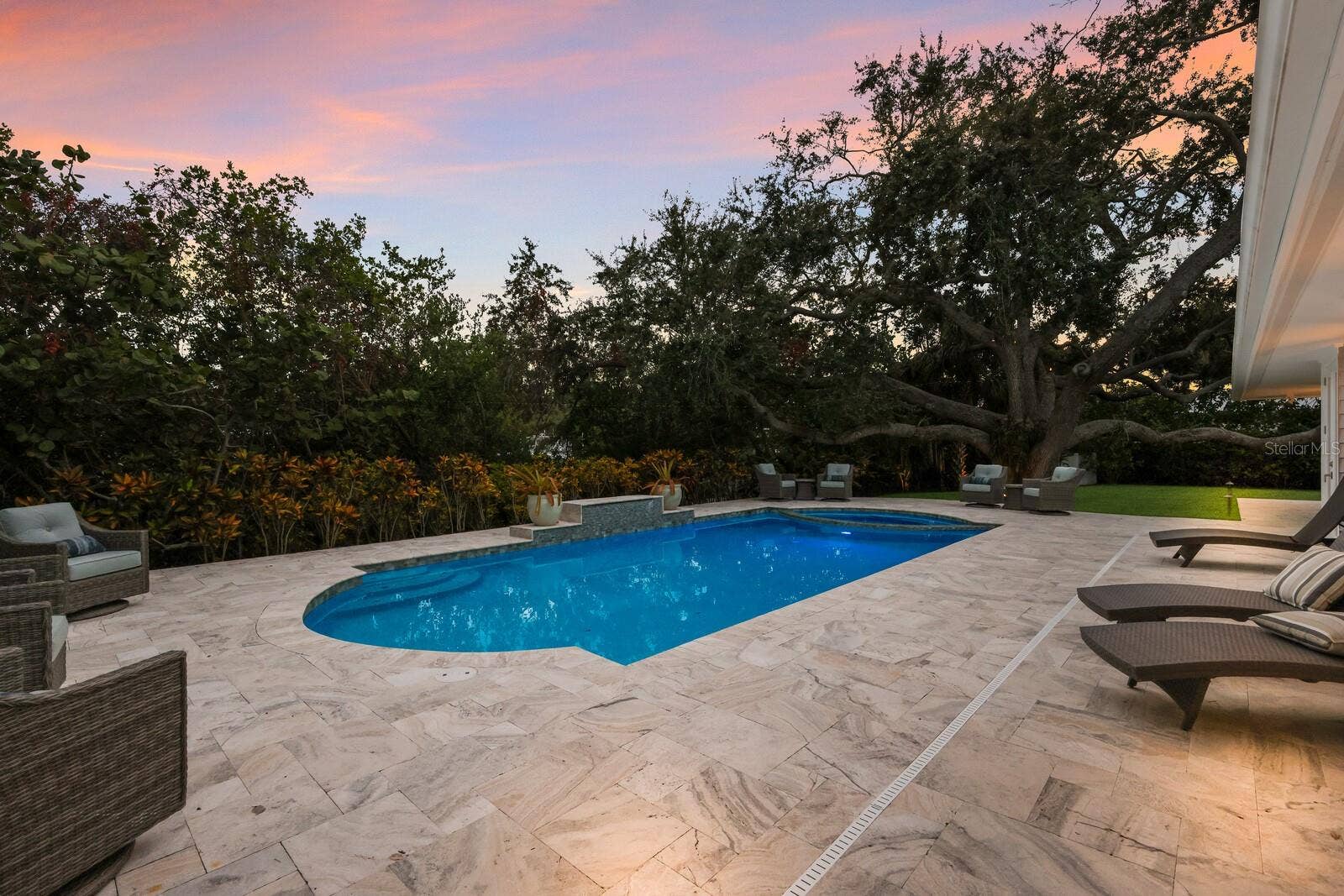 1253 N BASIN LANE, Sarasota, FL 34242 1253 N BASIN LANE, Sarasota, FL 34242