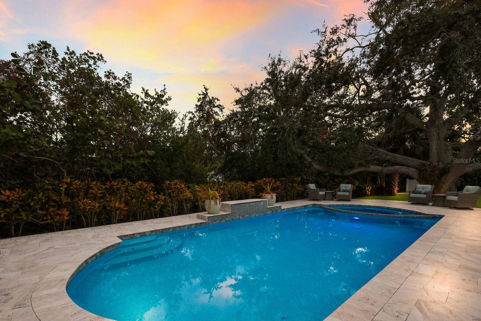1253 N BASIN LANE, Sarasota, FL 34242 1253 N BASIN LANE, Sarasota, FL 34242