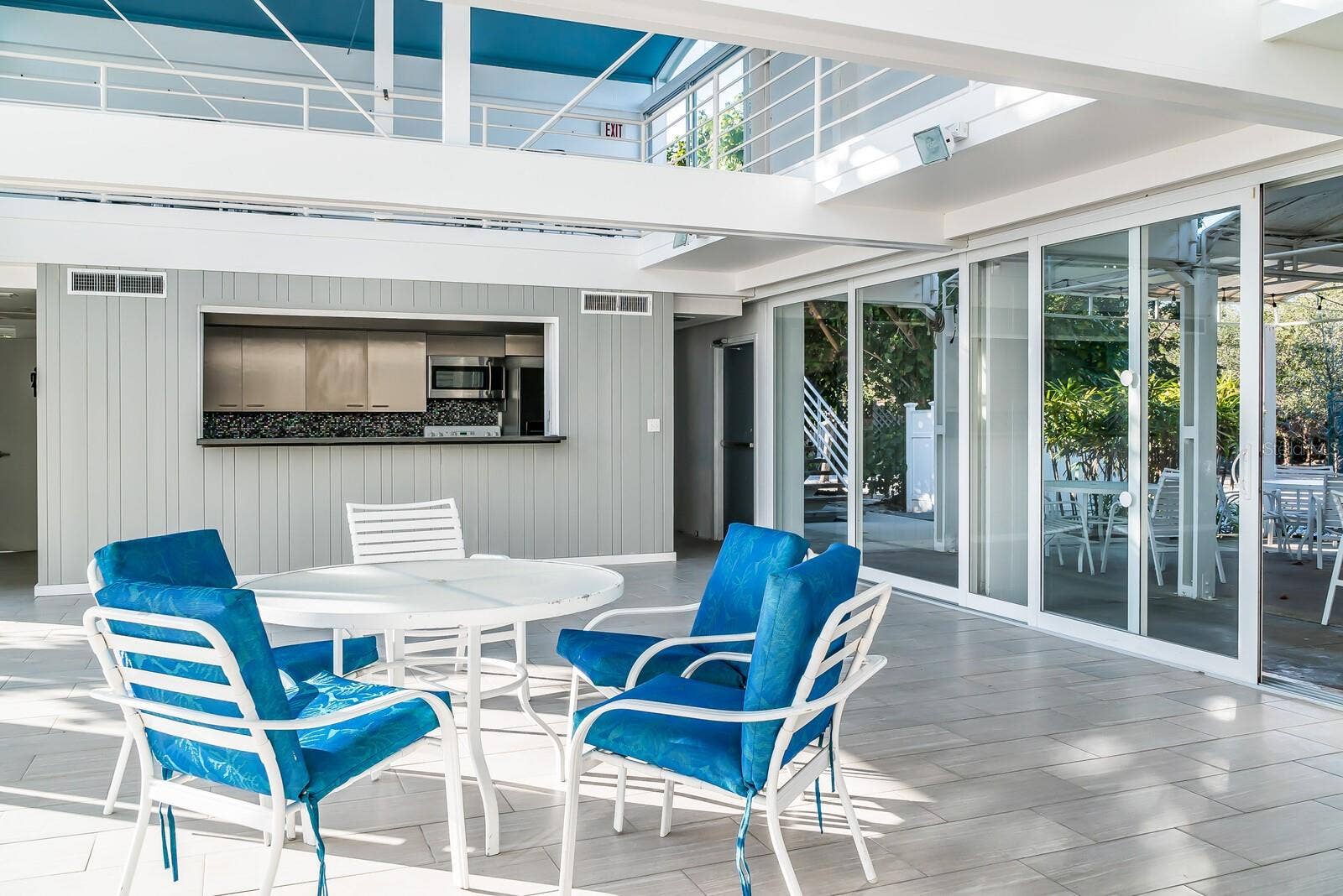 1253 N BASIN LANE, Sarasota, FL 34242 1253 N BASIN LANE, Sarasota, FL 34242