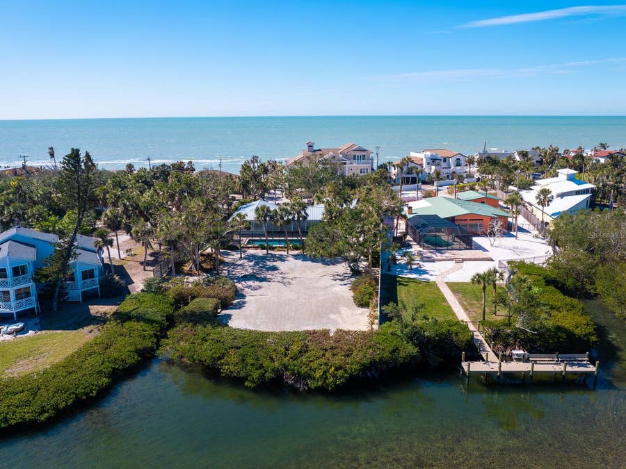 Property photo for 18 N CASEY KEY ROAD, Osprey, FL
