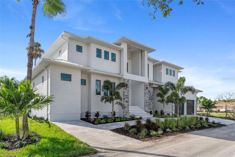 Property photo for 530 DE NARVAEZ DRIVE, Longboat Key, FL