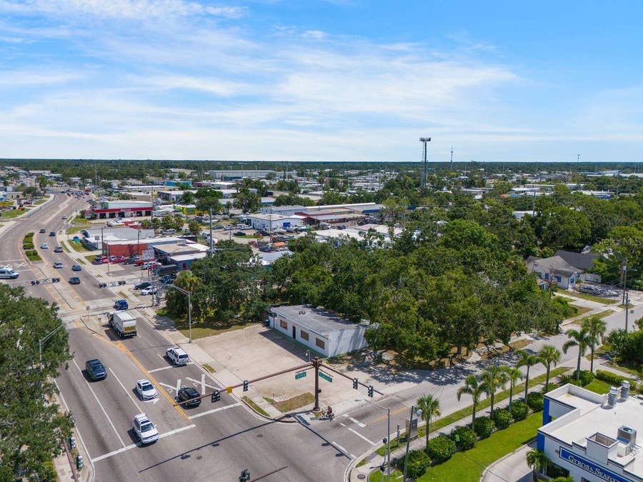 Property photo for 1000 N WASHINGTON BOULEVARD, Sarasota, FL