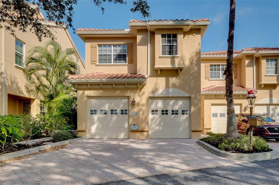 Property photo for 3975 SQUARE EAST LANE, #9, Sarasota, FL