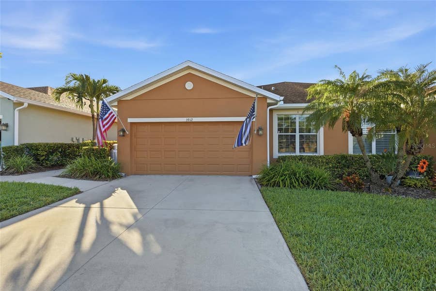 Property photo for 3912 BRIDLECREST LANE, Bradenton, FL