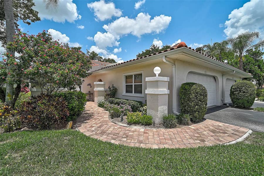 Property photo for 7341 GOLF POINTE CIRCLE, Sarasota, FL