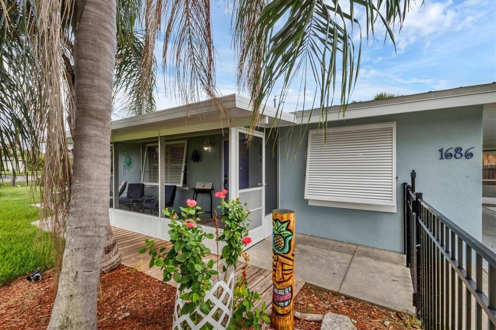 1686 CHAPLINE LANE, Sarasota, FL 34231 1686 CHAPLINE LANE, Sarasota, FL 34231