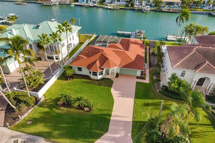 Property photo for 480 CLEVELAND DRIVE, Sarasota, FL