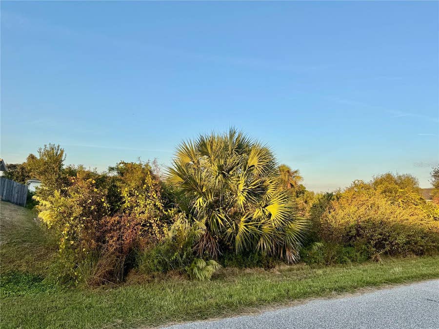 Property photo for LENAPE LANE, North Port, FL