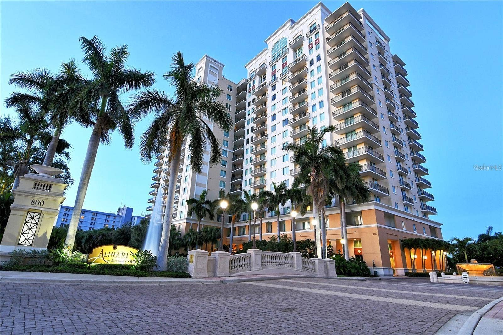 800 N TAMIAMI TRAIL, #211, Sarasota, FL 34236 800 N TAMIAMI TRAIL, #211, Sarasota, FL 34236
