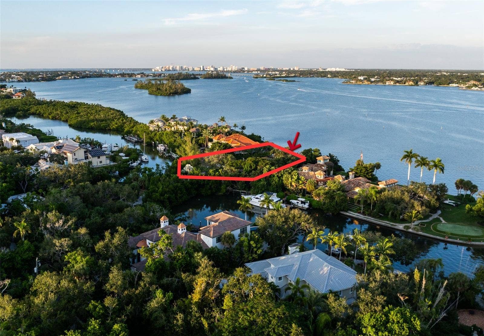 1290 HIDDEN HARBOR WAY, Sarasota, FL 34242 Bay to Canal lot