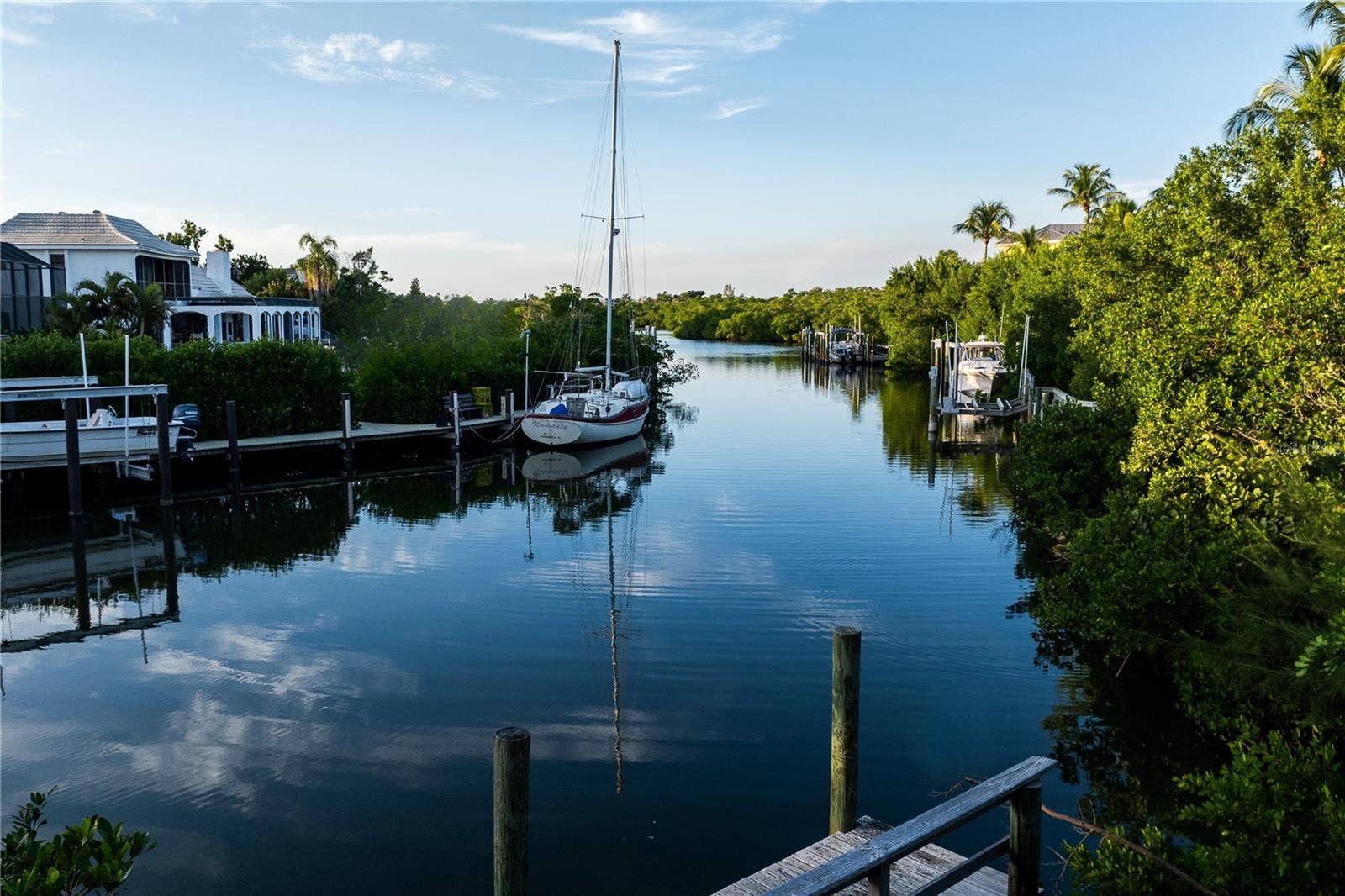 1290 HIDDEN HARBOR WAY, Sarasota, FL 34242 Deep water canal