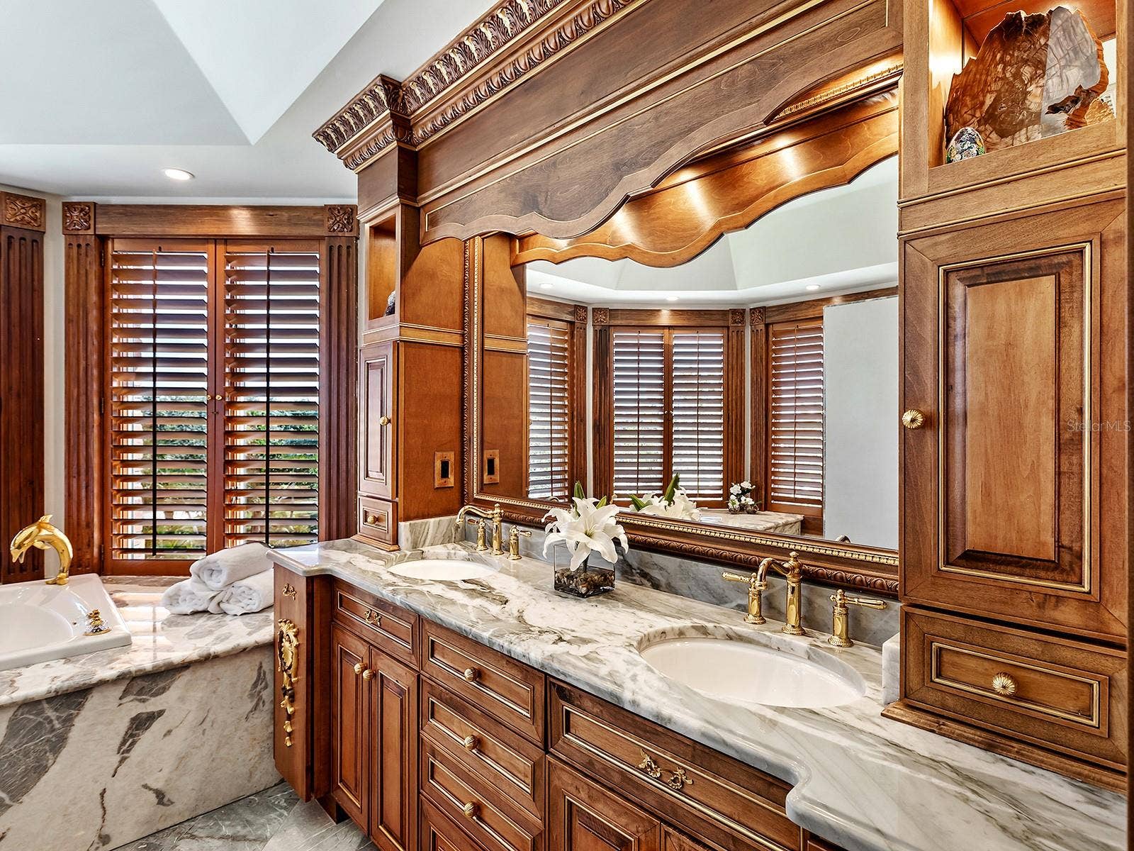 1310 S LAKE SHORE DRIVE, Sarasota, FL 34231 1310 S LAKE SHORE DRIVE, Sarasota, FL 34231