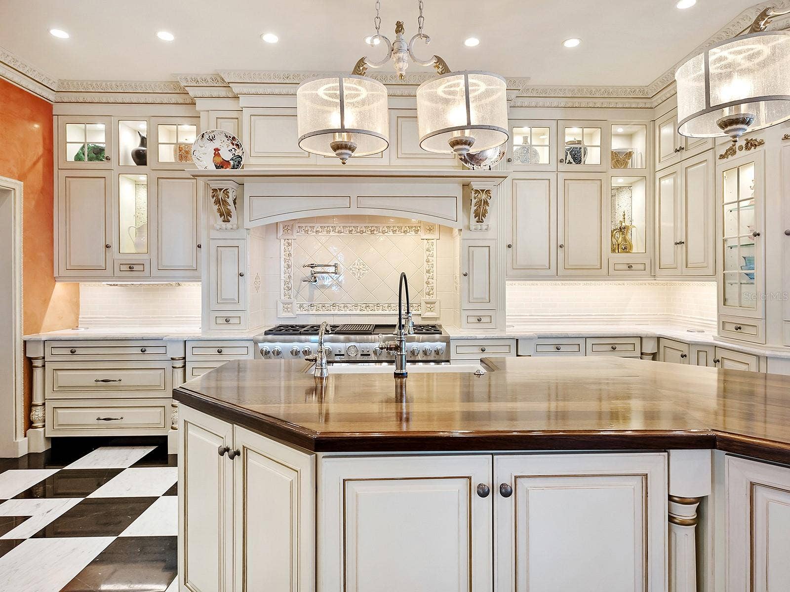 1310 S LAKE SHORE DRIVE, Sarasota, FL 34231 1310 S LAKE SHORE DRIVE, Sarasota, FL 34231