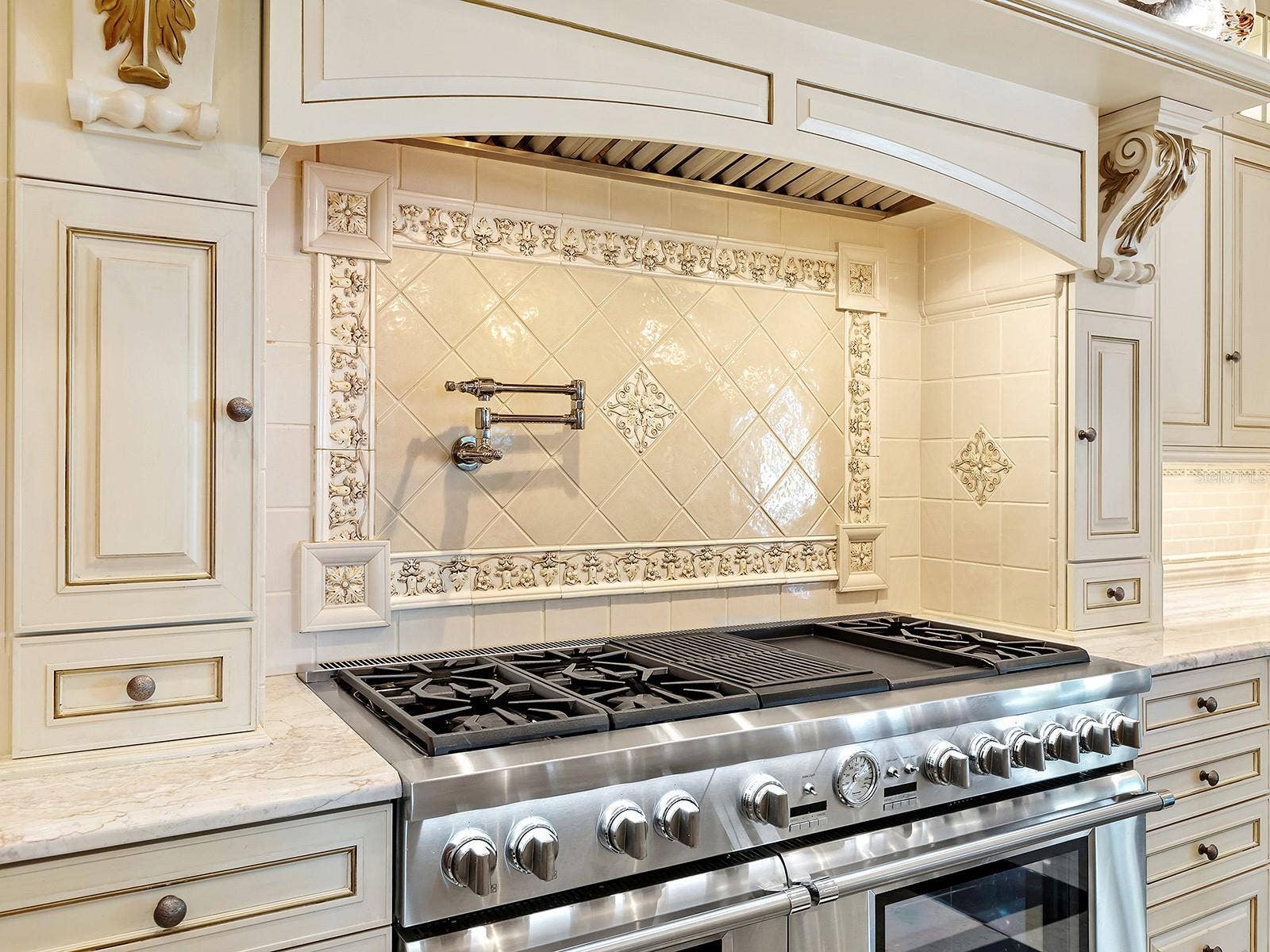 1310 S LAKE SHORE DRIVE, Sarasota, FL 34231 1310 S LAKE SHORE DRIVE, Sarasota, FL 34231