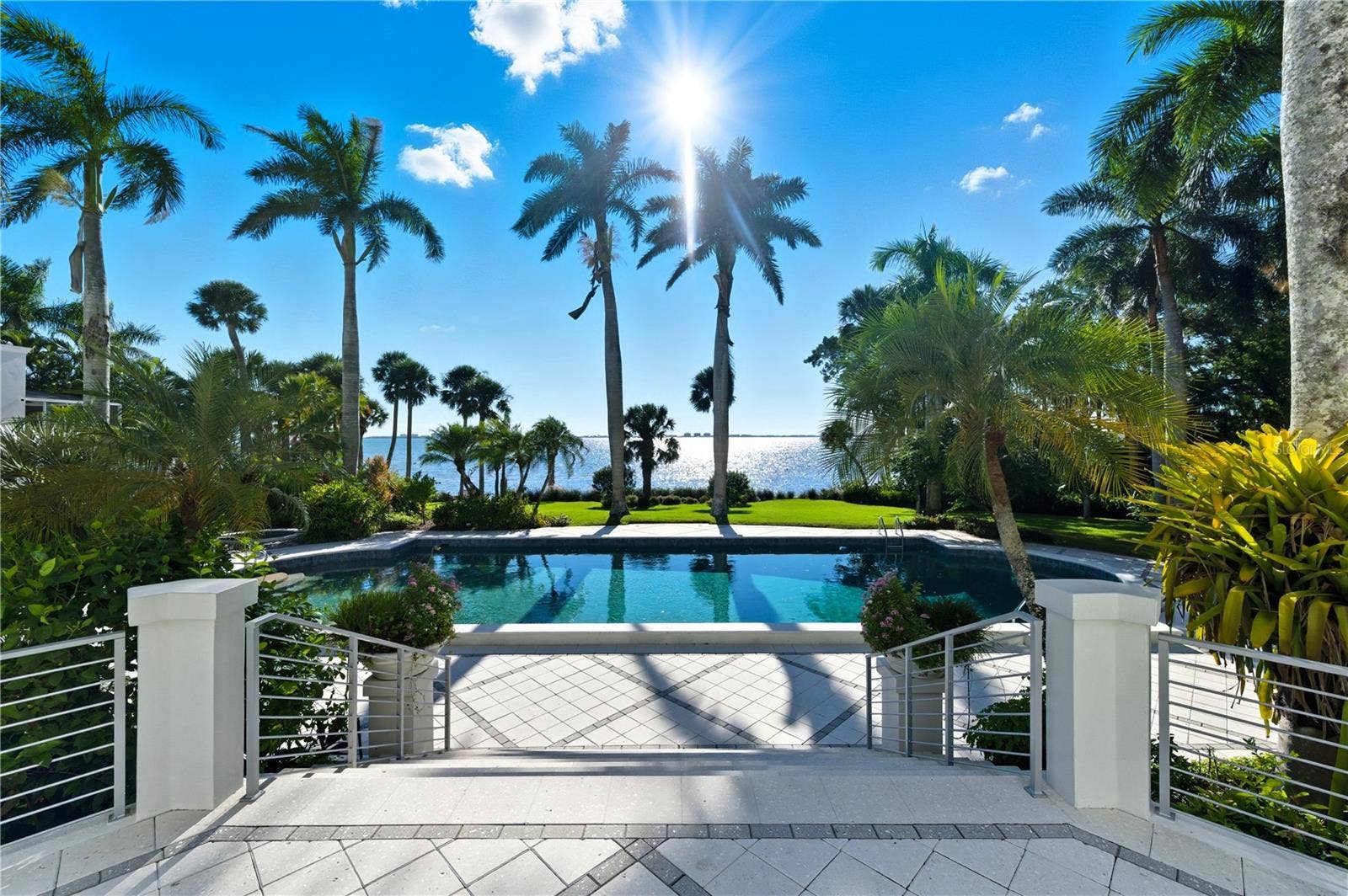 3315 BAY SHORE ROAD, Sarasota, FL 34234 3315 BAY SHORE ROAD, Sarasota, FL 34234