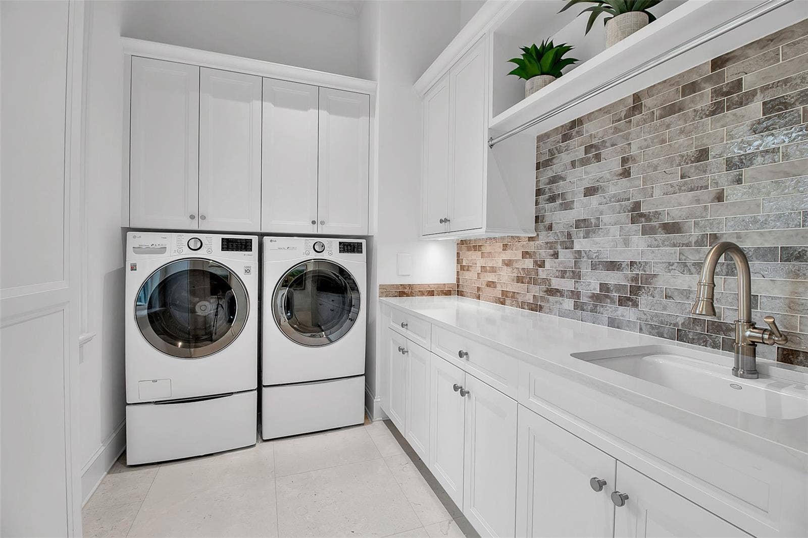 7366 POINT OF ROCKS ROAD, Sarasota, FL 34242 7366 POINT OF ROCKS ROAD, Sarasota, FL 34242