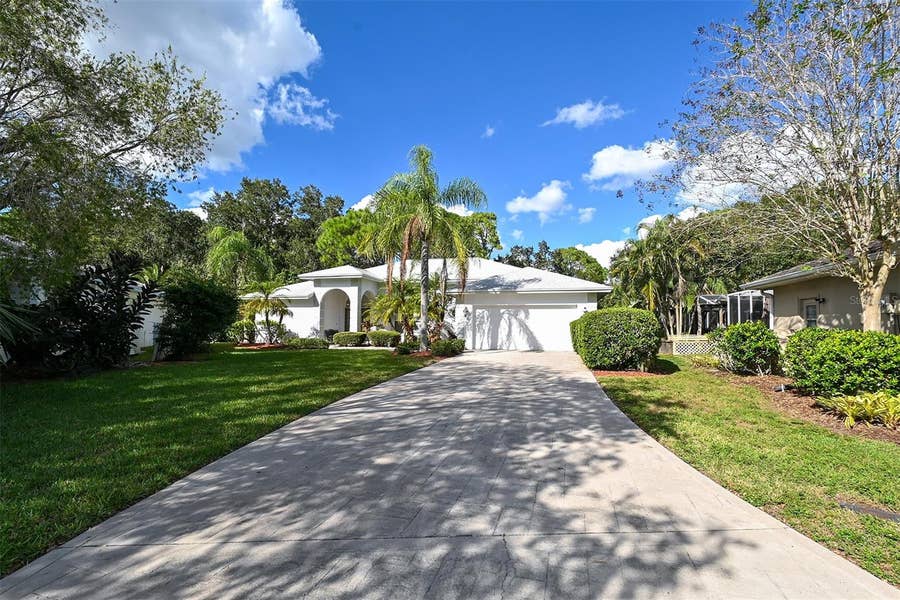Property photo for 3866 SURREY COURT, Sarasota, FL