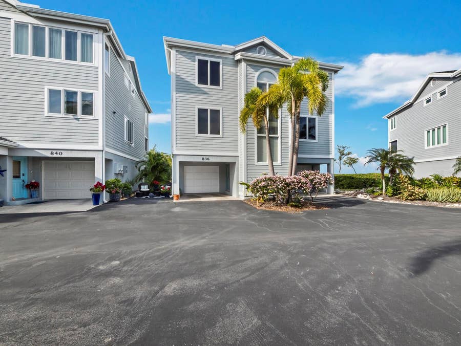 Property photo for 836 EVERGREEN WAY, Longboat Key, FL