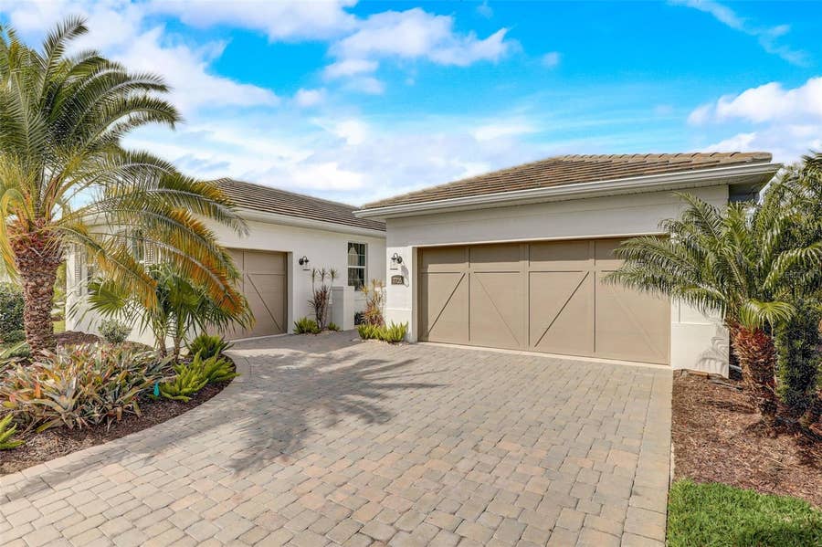 Property photo for 7725 SANDHILL LAKE DRIVE, Sarasota, FL