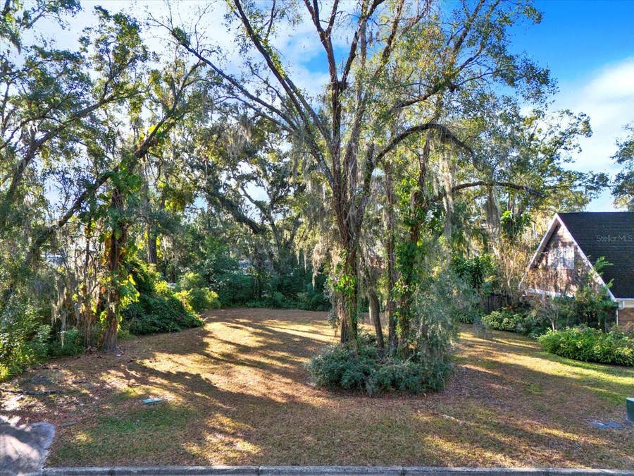 Property photo for 1113 N RIVERHILLS DRIVE, Temple Terrace, FL