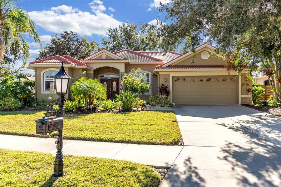 Property photo for 5723 EASTWIND DRIVE, Sarasota, FL