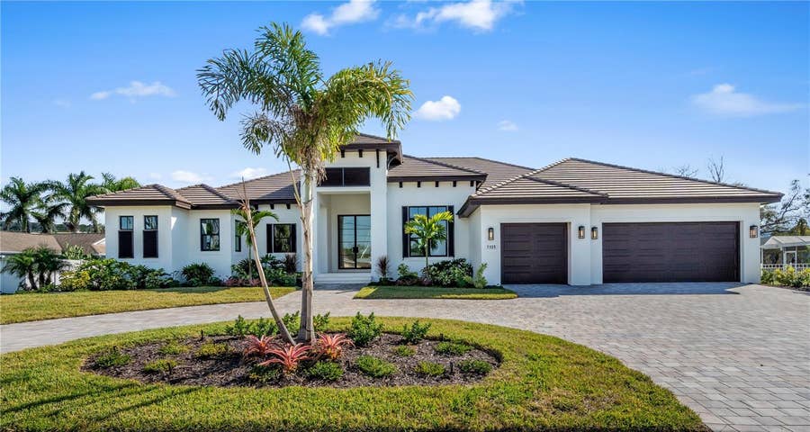 Property photo for 7125 WESTMORELAND DRIVE, Sarasota, FL