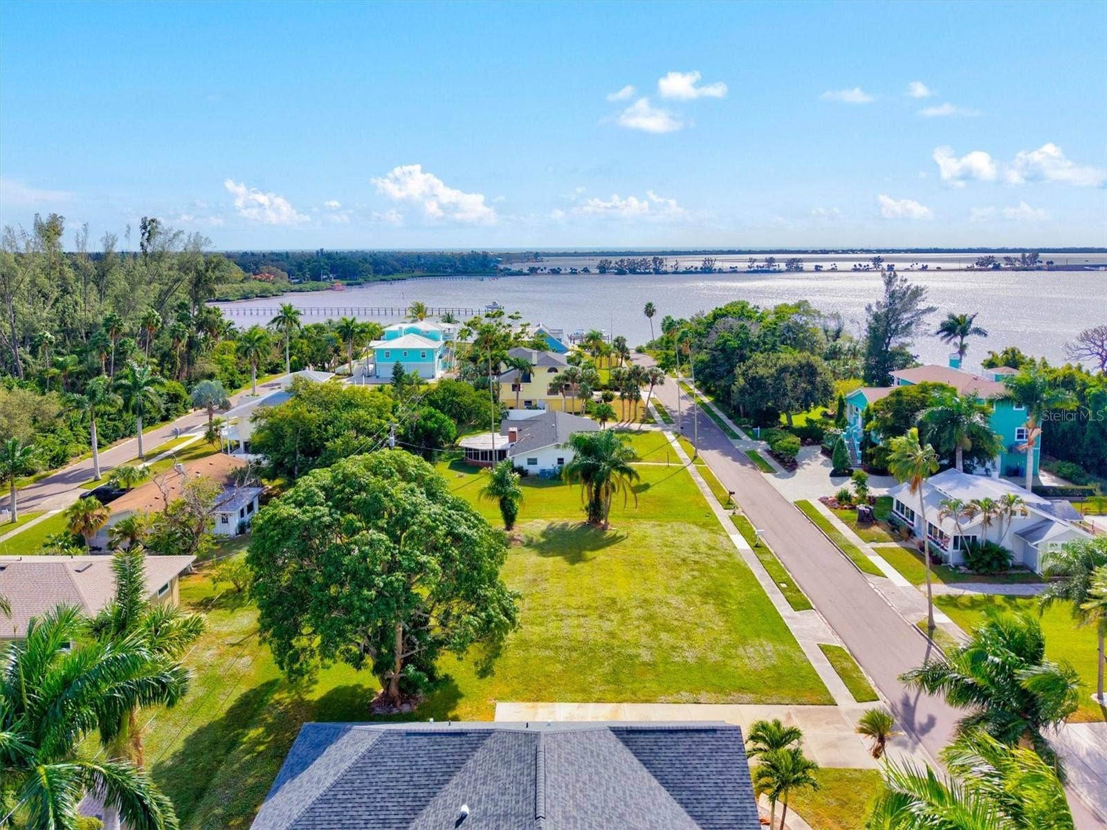 511 84TH STREET NW, Bradenton, FL 34209 511 84TH STREET NW, Bradenton, FL 34209