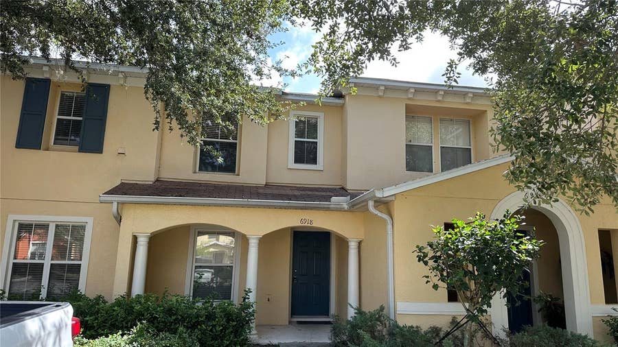 Property photo for 6918 HAWTHORNE TRACE LANE, Riverview, FL