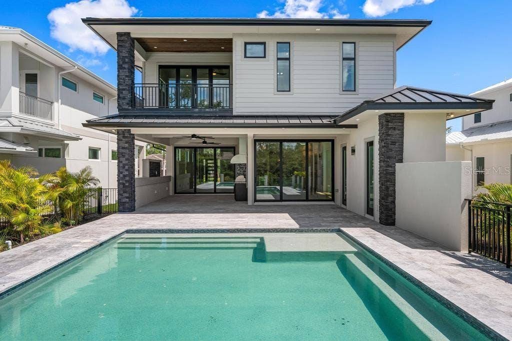 527 VENICE LANE, Sarasota, FL 34242 527 VENICE LANE, Sarasota, FL 34242