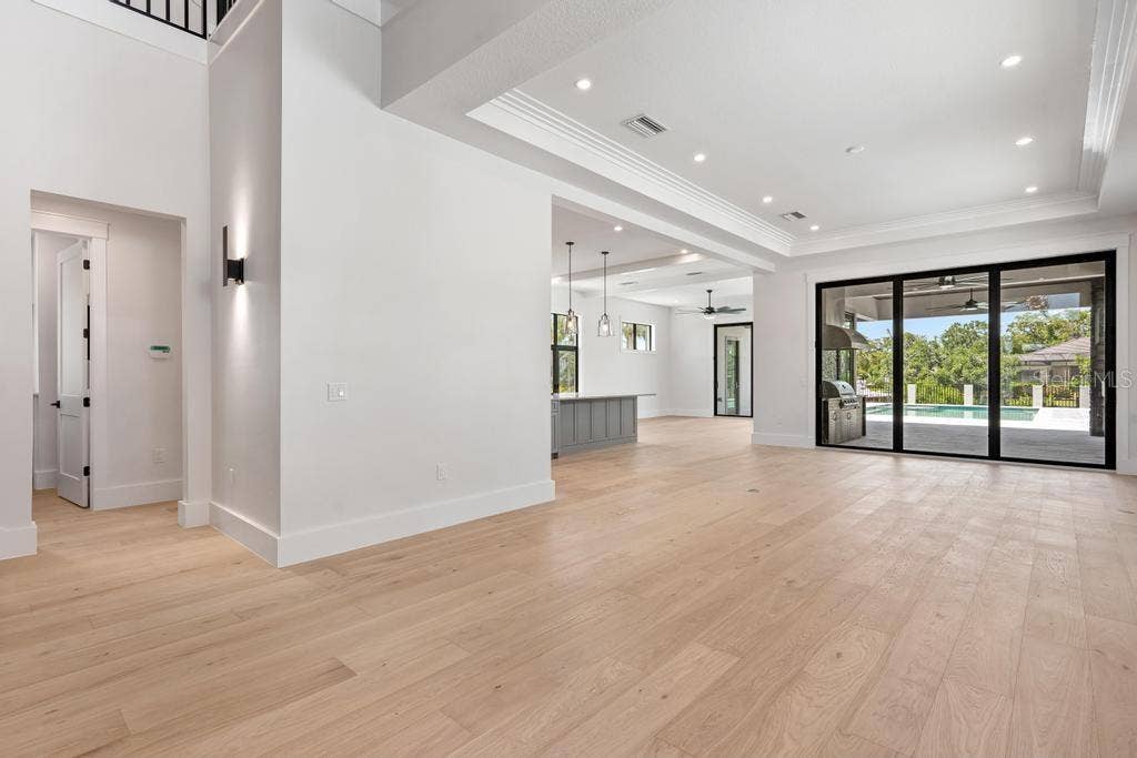 527 VENICE LANE, Sarasota, FL 34242 527 VENICE LANE, Sarasota, FL 34242