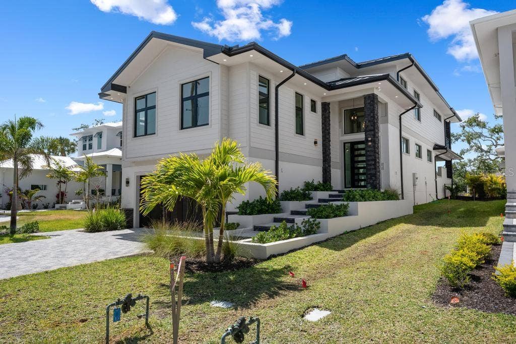 527 VENICE LANE, Sarasota, FL 34242 527 VENICE LANE, Sarasota, FL 34242