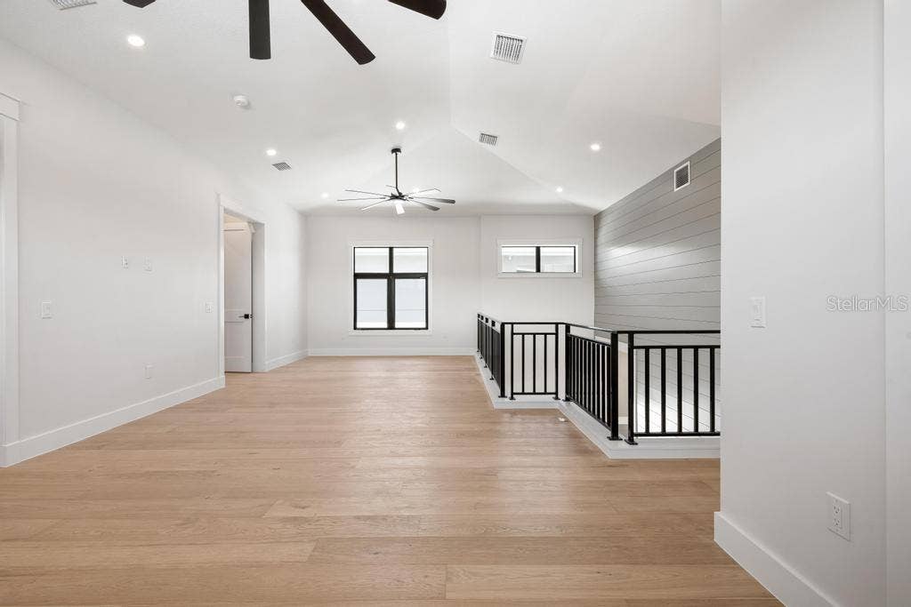 527 VENICE LANE, Sarasota, FL 34242 527 VENICE LANE, Sarasota, FL 34242