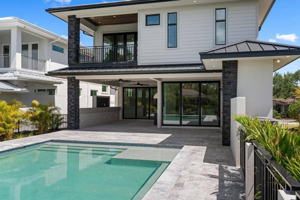 527 VENICE LANE, Sarasota, FL 34242 527 VENICE LANE, Sarasota, FL 34242