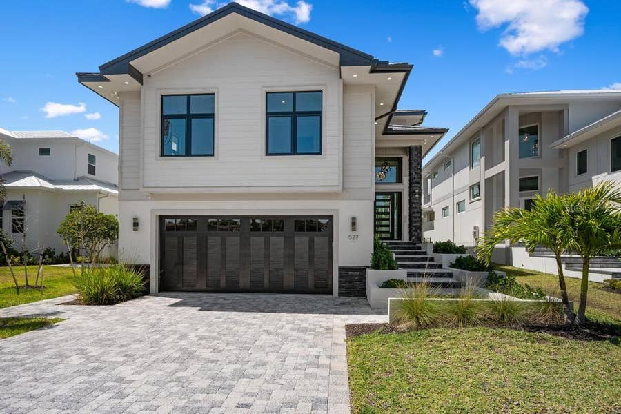 Property photo for 527 VENICE LANE, Sarasota, FL