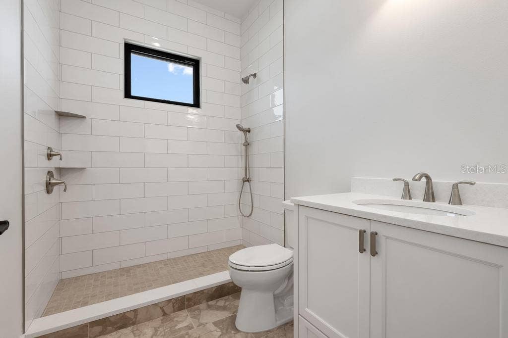 527 VENICE LANE, Sarasota, FL 34242 527 VENICE LANE, Sarasota, FL 34242
