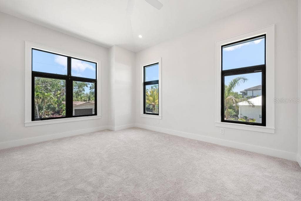 527 VENICE LANE, Sarasota, FL 34242 527 VENICE LANE, Sarasota, FL 34242