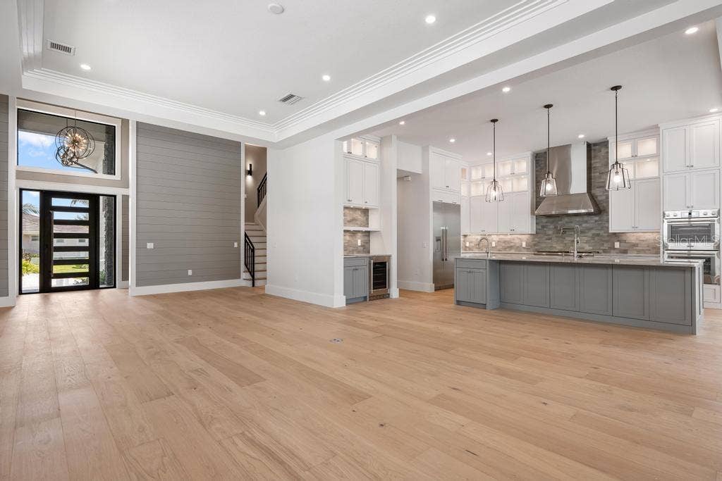 527 VENICE LANE, Sarasota, FL 34242 527 VENICE LANE, Sarasota, FL 34242