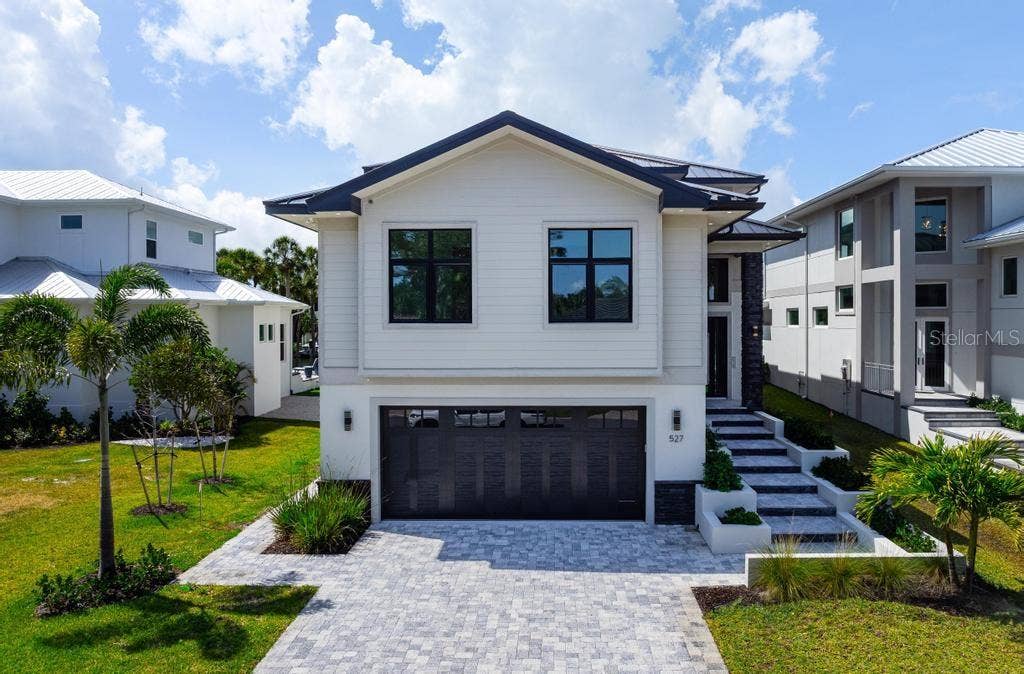 527 VENICE LANE, Sarasota, FL 34242 527 VENICE LANE, Sarasota, FL 34242