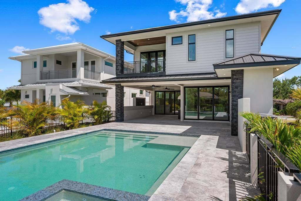 527 VENICE LANE, Sarasota, FL 34242 527 VENICE LANE, Sarasota, FL 34242