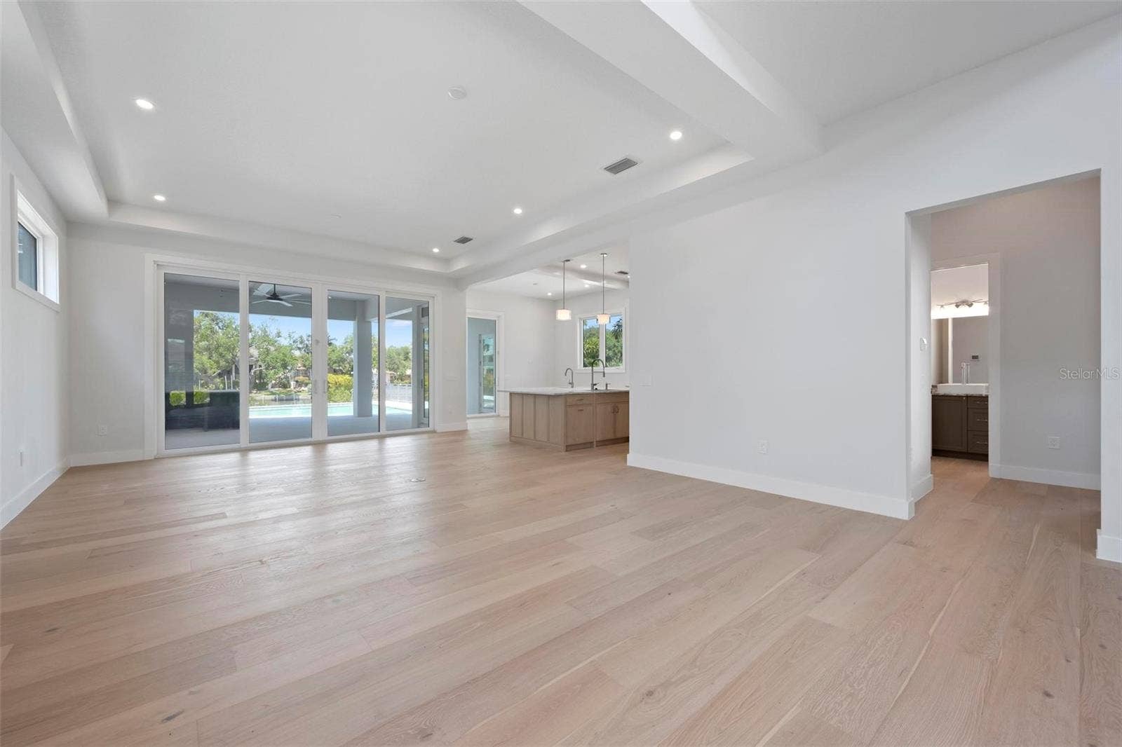 533 VENICE LANE, Sarasota, FL 34242 533 VENICE LANE, Sarasota, FL 34242