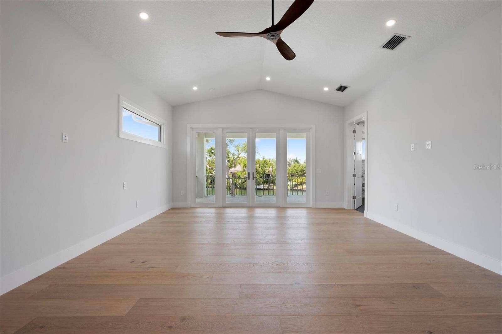533 VENICE LANE, Sarasota, FL 34242 533 VENICE LANE, Sarasota, FL 34242