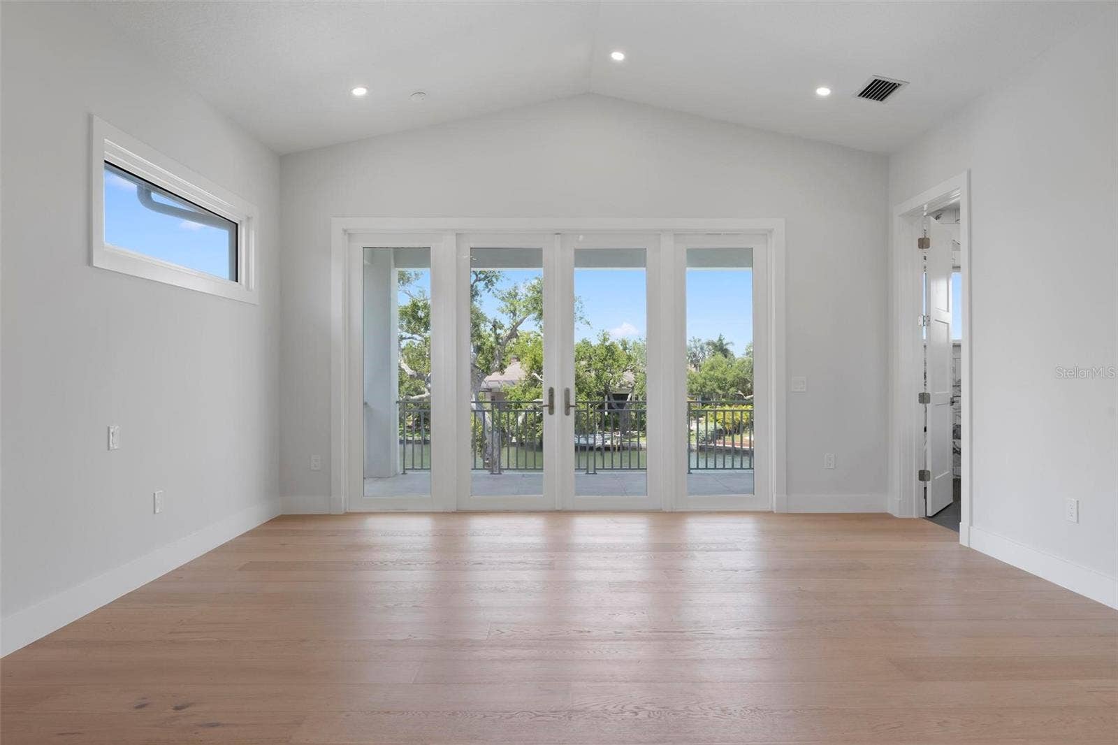 533 VENICE LANE, Sarasota, FL 34242 533 VENICE LANE, Sarasota, FL 34242