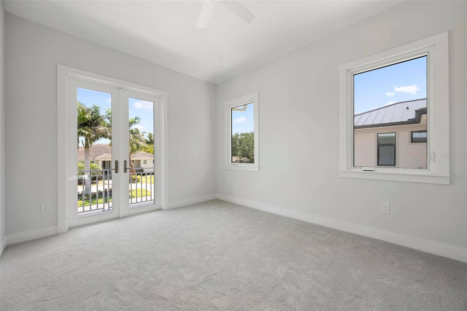 533 VENICE LANE, Sarasota, FL 34242 533 VENICE LANE, Sarasota, FL 34242