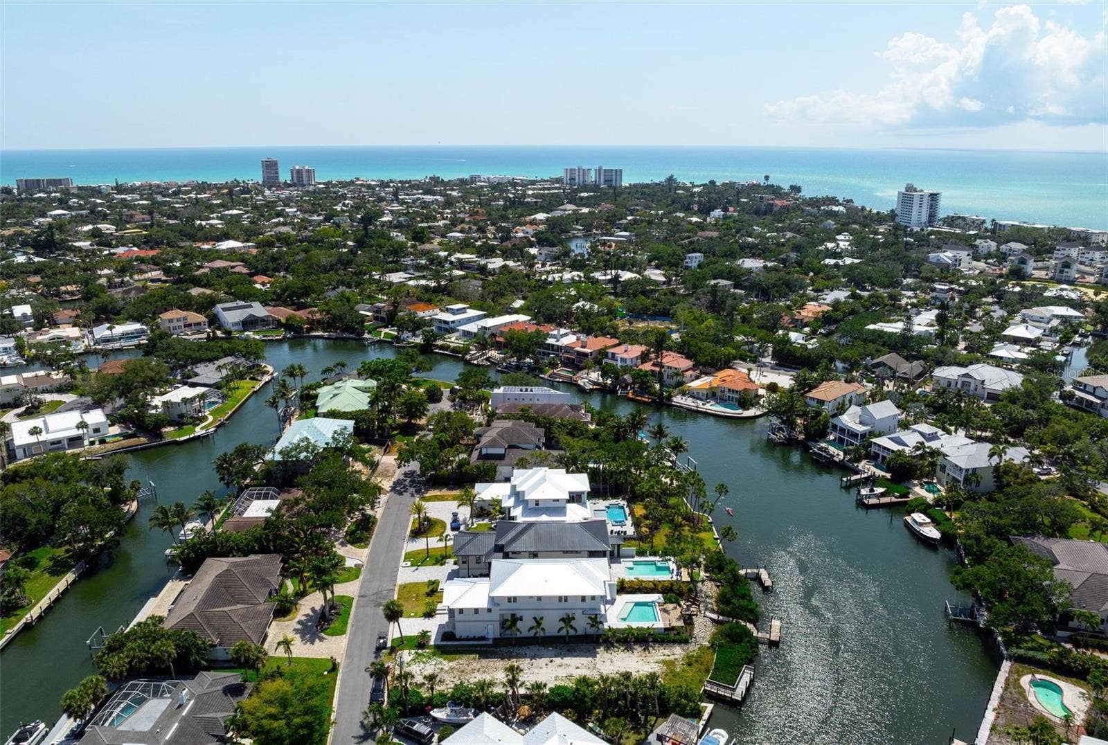 533 VENICE LANE, Sarasota, FL 34242 533 VENICE LANE, Sarasota, FL 34242